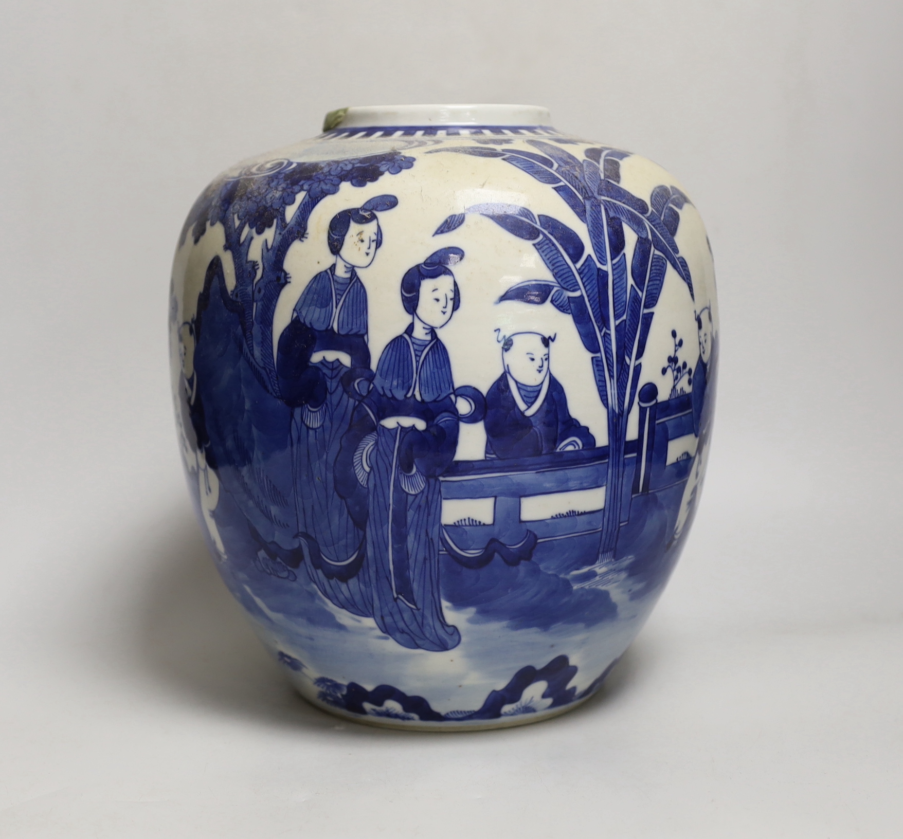 A 19th century Chinese blue and white globular jar, 25.5cm high (a.f.)